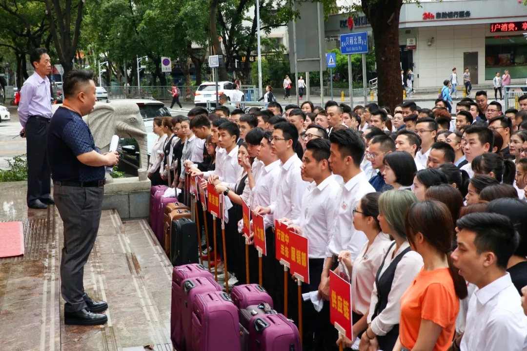 节后上班第一天 , 尊龙凯时珠宝开展了消防演习！-尊龙凯时珠宝官网  珠宝批发龙头企业